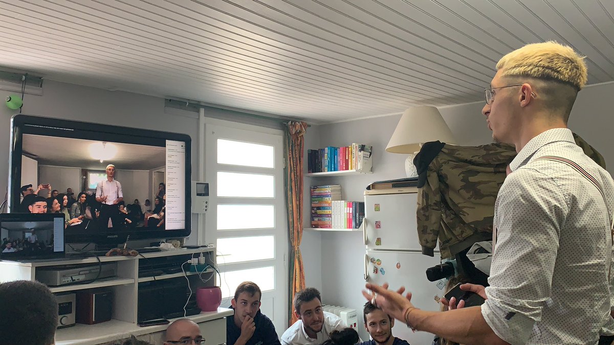 bde_staps_uge's tweet photo. {#AGdePassationMlv 🐊}
✅ Après le vote favorable du bilan financier, nous pouvons passer aux bilans moraux de l'équipe 2019-2020 🔥
🐊 Merci à toute l'équipe 2019-2020 pour cette année de folie
#bdestapsmlv #ANESTAPSLife https://t.co/vsWIgIFKjI