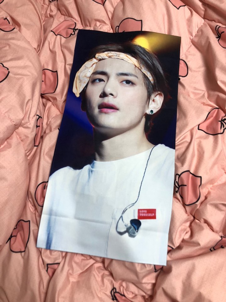 archieGO_'s tweet photo. #Stock_ArchieGO

🇮🇩INA GO

[UPCOMING STOCK]

TAEHYUNG SLOGAN
by: @2U_5813 

💵IDR 230,000 (DP 130,000) 
✅EMS, TAX

❗AVAIL 2 STOCK❗

Order? DM📩📩 https://t.co/h1ycUNga2V