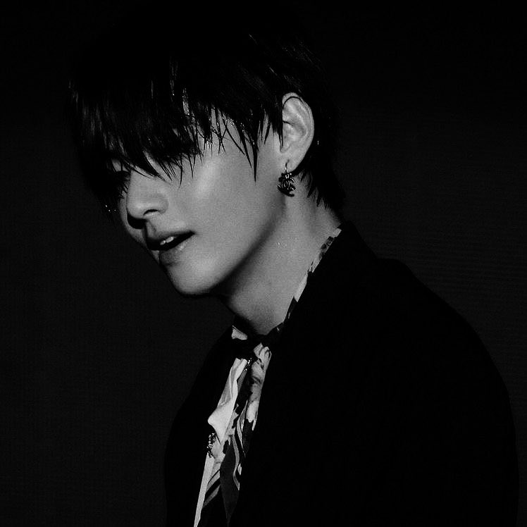 fttaehyung's tweet photo. / 𝖋all in 𝖑𝖔𝖛𝖊 with you  *  🚬 

          .𓎆  ⁺𝓕ontten ᚐ  🕳 Taehyung 𖠵 .  *' 𝔰
 today  I gonna do ᚐ 𓎆 แลกฟอล ╺ตามทัก .🤘🏿 

🏁 - ยพท ลฟตท 🎮 - https://t.co/lFDk814Dhi