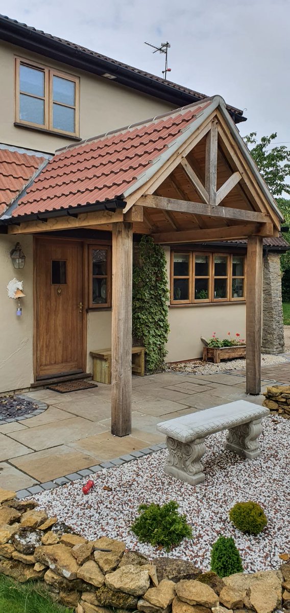 Green oak porch installed pre-lockdown for a very pleased customer.  Happy looking doggie too!! 🐶#bespokejoinery, #joinery, #craftsmen,