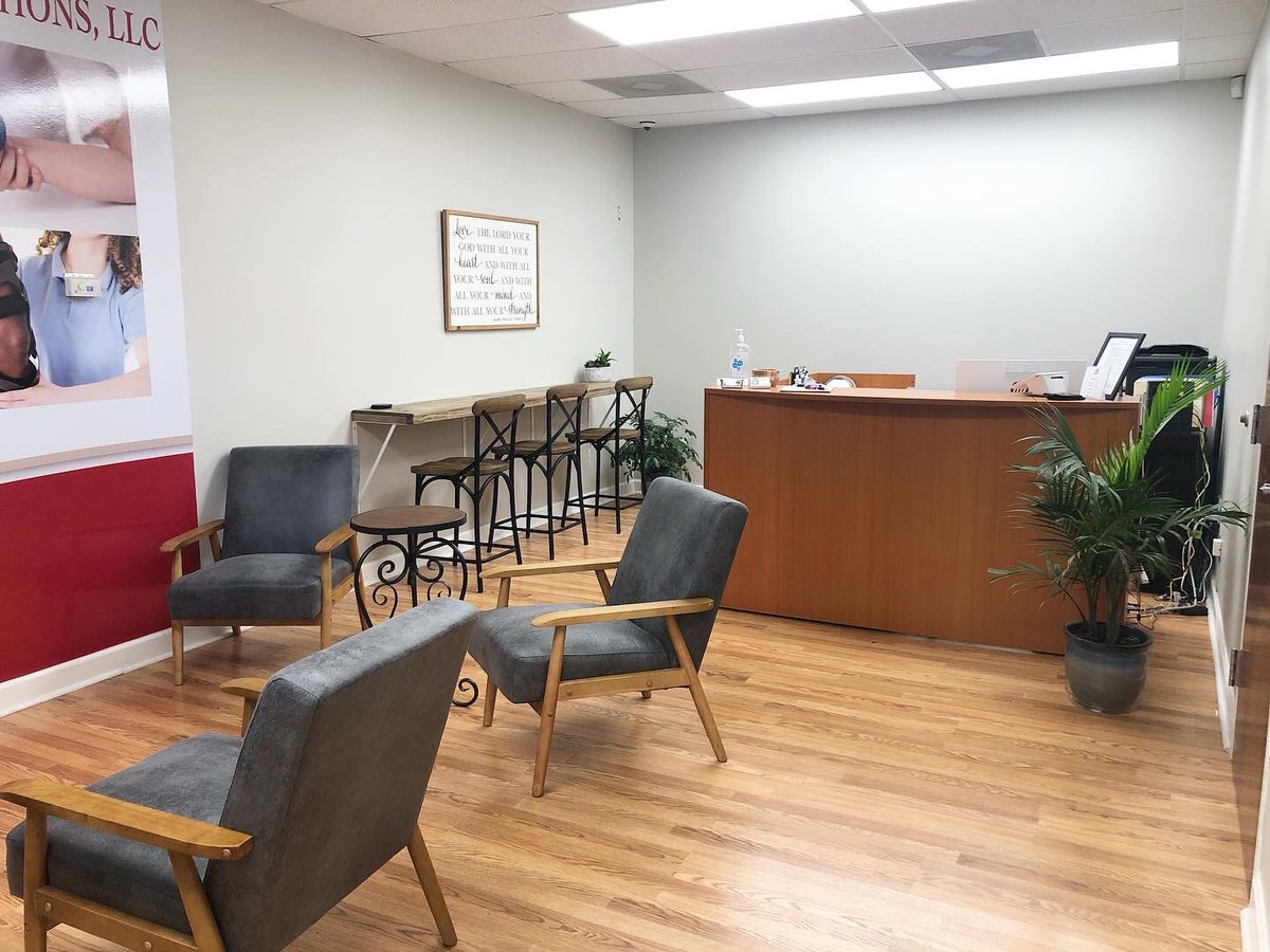 power_pts's tweet photo. Professional Therapy Solutions has updated! NEW walls, NEW furniture &amp; NEW organized spaces all for our players! We are still adding - keep up with us to find out what is coming &amp; when we will kick off our program for 2020! https://t.co/oRYpryzBLc