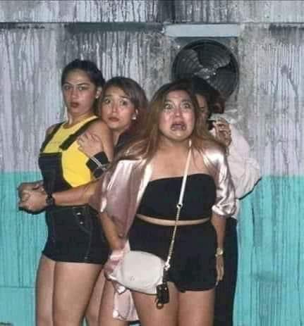 Yung bigla kayo na corner ng aso😭