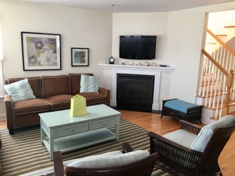 4 bedroom 3.5 bath oceanblock #LBI #vacationrental. More info mancinirealty.com/featured-listi… Sleeps 8. Beach Haven Terrace. Weeks available in June, Sept, Oct. #longbeachisland #jerseyshore <a href="/mancinirealty1/">Mancini Realty</a> #lbiregion #summervacation