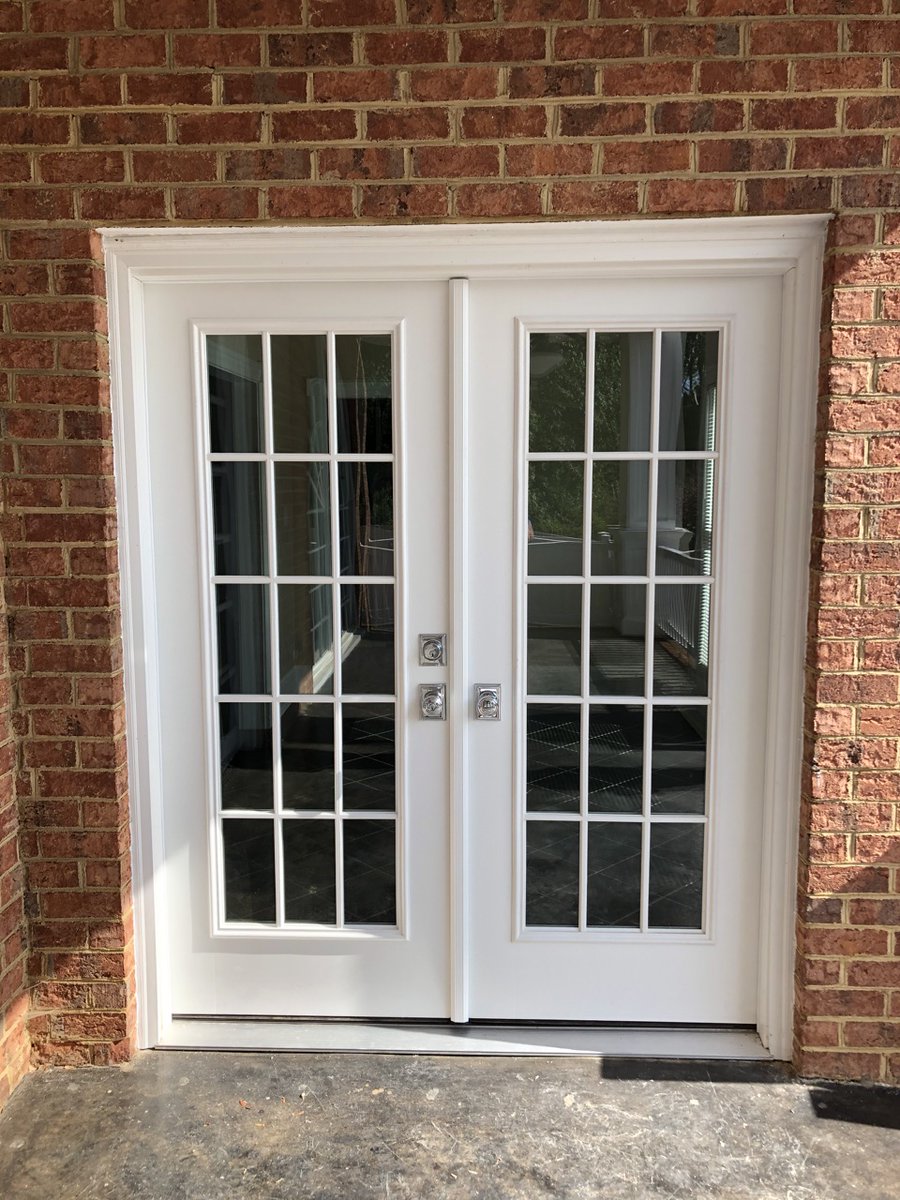ZenWindowsNC's tweet photo. Just finished installing these French Doors on Lake Norman!  #ZenWindowsCarolina#FrenchDoors https://t.co/RllUYZL3EX