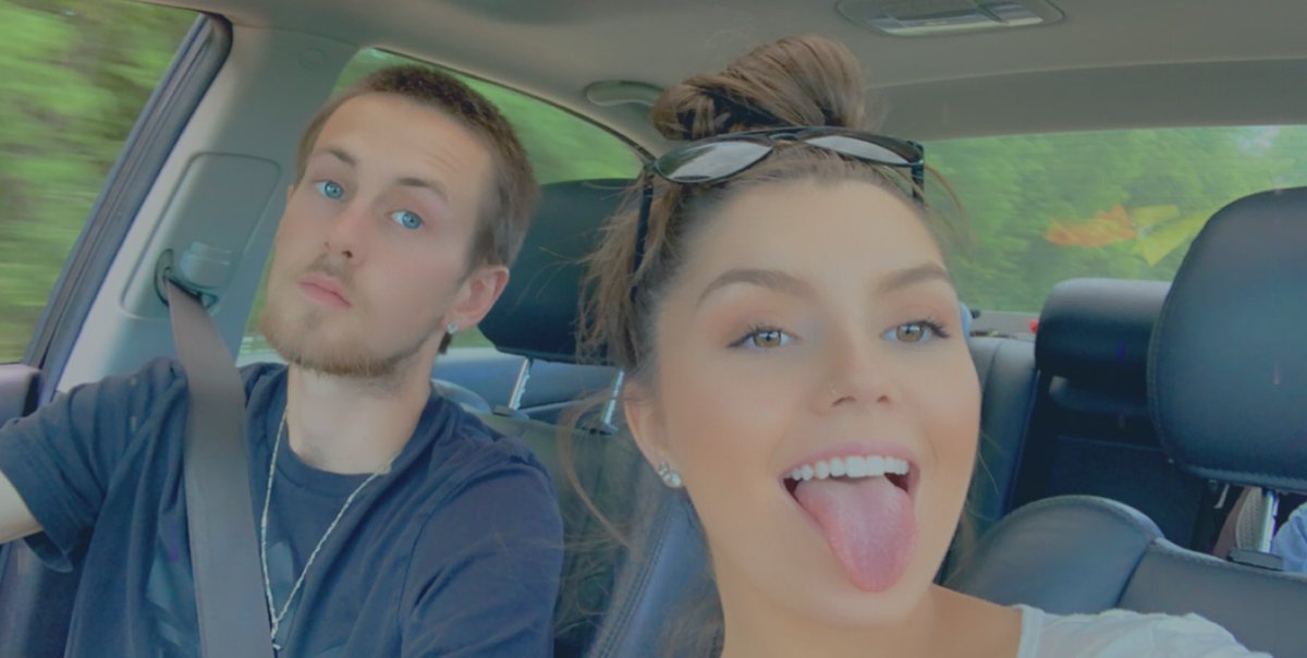 kayleemorrow17's tweet photo. loml 🤍@caseywhite82 https://t.co/P4NLfbKklI