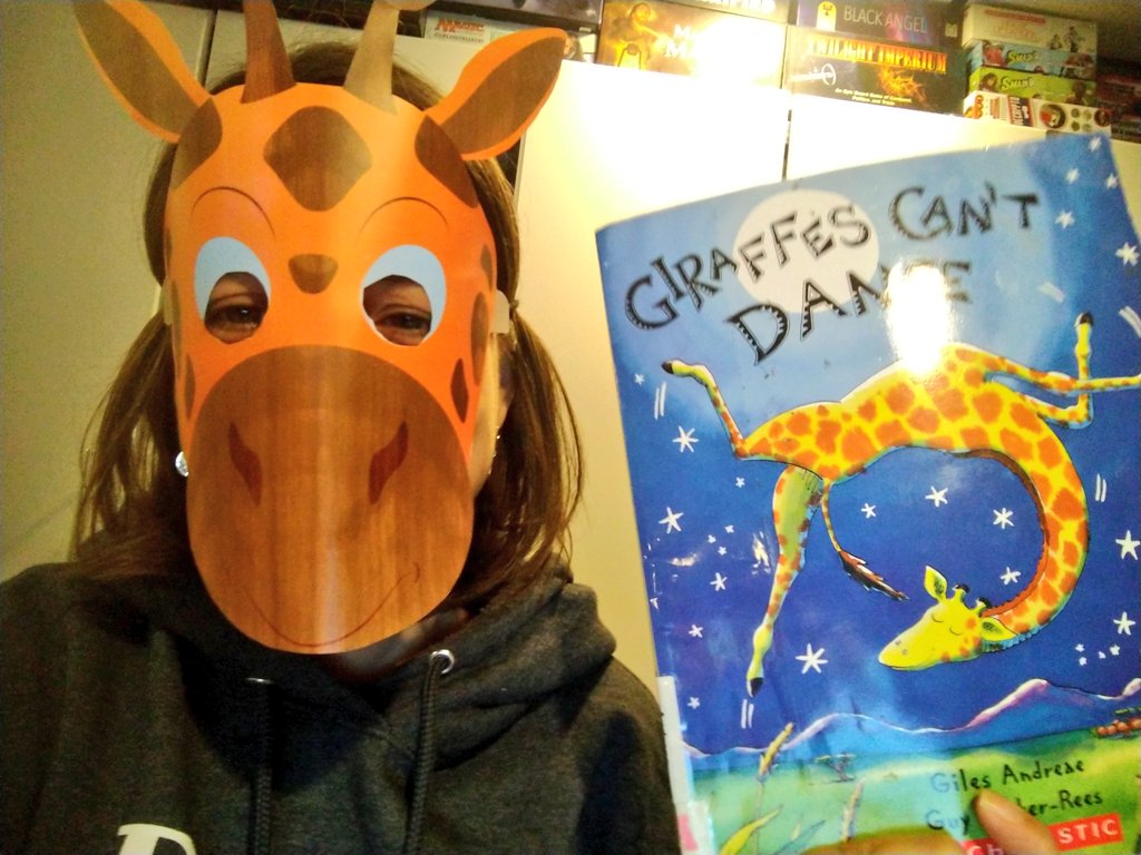 MrsZubarevLMC's tweet photo. "Lunch with the Librarian"! I LOVED seeing the kids this way! #WebsterHomeLearning #WebsterWildcats #LivoniaPride https://t.co/5ehfadP55L