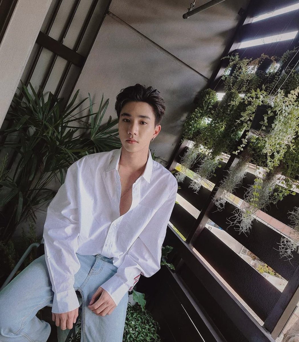 perthppe200461's tweet image. คนนี้แหละ! ตัวไม่เล็กสูงร้อยเจ็ดสิบกว่าๆที่เรียกว่าโคตรรัก เค้าเป็นเด็กดี เค้าเป็นคนเก่ง ฉันรักและภูมิใจในตัวเค้ามาก เค้าเป็นอีกหนึ่งกำลังใจของฉัน เป็นรอยยิ้มเป็นเซฟโซนเล็กๆของฉันผ่านหน้าจอมือถือ☺️ ฉันมีความสุขมากนะที่ได้รู้จักเธอ " เพิร์ธ ธนพนธ์  " 🐯🖤

#KDPPE #PerthTanapon