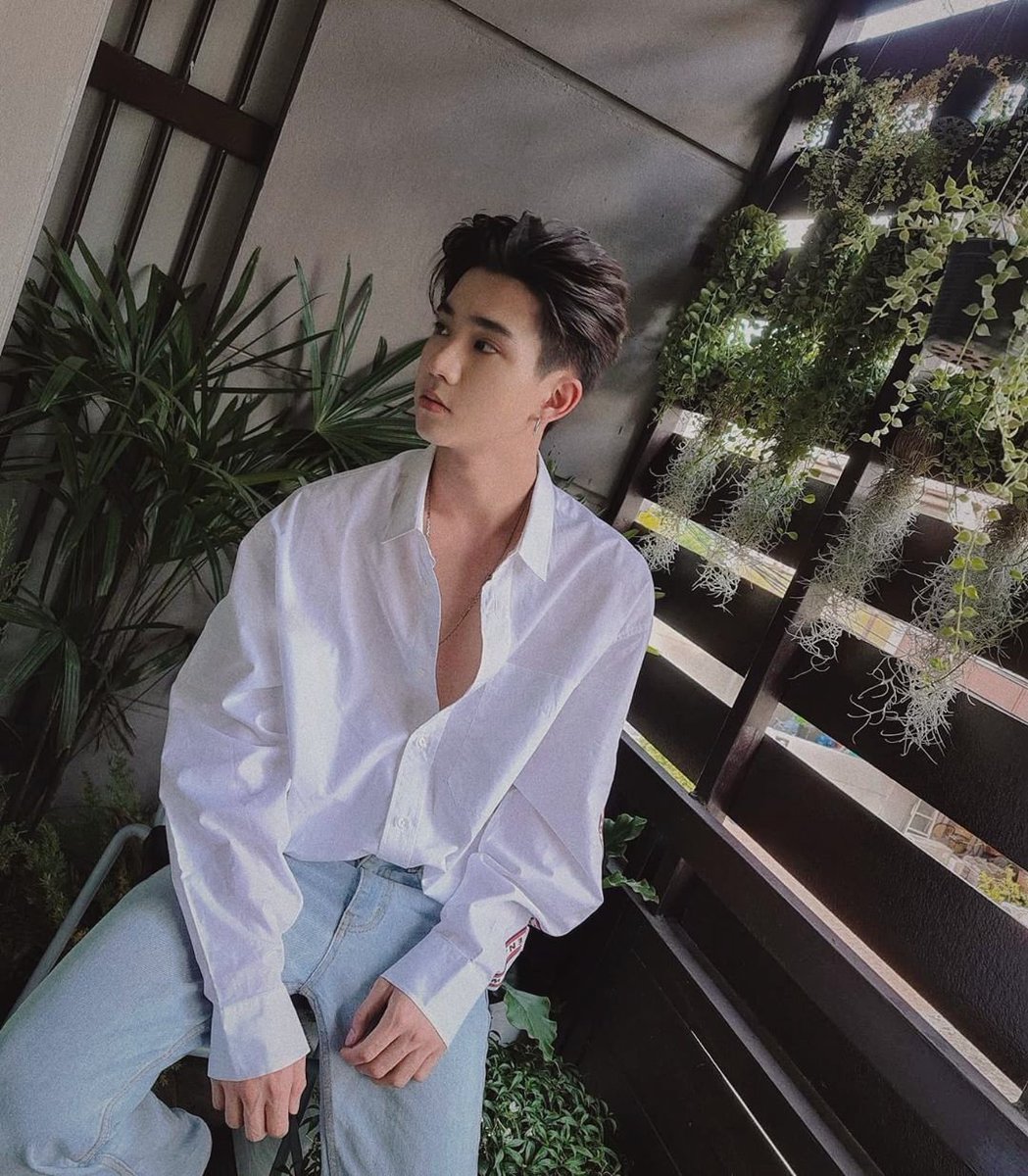 perthppe200461's tweet image. คนนี้แหละ! ตัวไม่เล็กสูงร้อยเจ็ดสิบกว่าๆที่เรียกว่าโคตรรัก เค้าเป็นเด็กดี เค้าเป็นคนเก่ง ฉันรักและภูมิใจในตัวเค้ามาก เค้าเป็นอีกหนึ่งกำลังใจของฉัน เป็นรอยยิ้มเป็นเซฟโซนเล็กๆของฉันผ่านหน้าจอมือถือ☺️ ฉันมีความสุขมากนะที่ได้รู้จักเธอ " เพิร์ธ ธนพนธ์  " 🐯🖤

#KDPPE #PerthTanapon