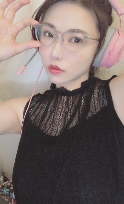 Fortnite for tonight!!!
フォトナするーん！

#Fortnite

https://t.co/dLKIJBamub https://t.co/4EOopiQyEg