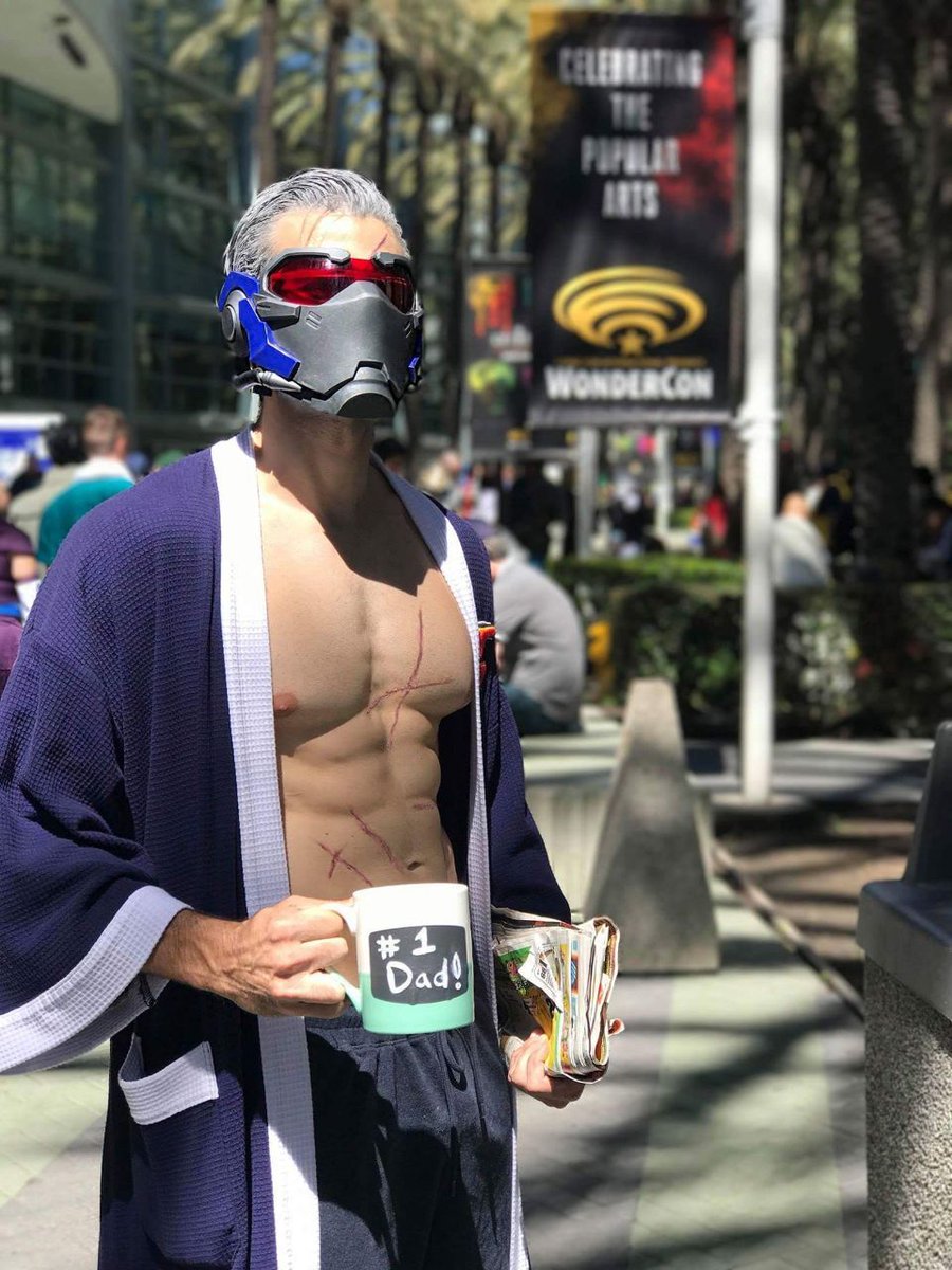 IndianaSlasher's tweet image. Slasher76, Horrorwatch au
Soldier by day, killer by night
Gay.
Detailed and Literate writer.
DM rp only.
Lewd/non-lewd, mostly lewd
Almost no limits kinwise, dark themes ahead. Murder/blood/gore/violence
&quot;I am Overwatch&apos;s biggest success..and their biggest failure.&quot;