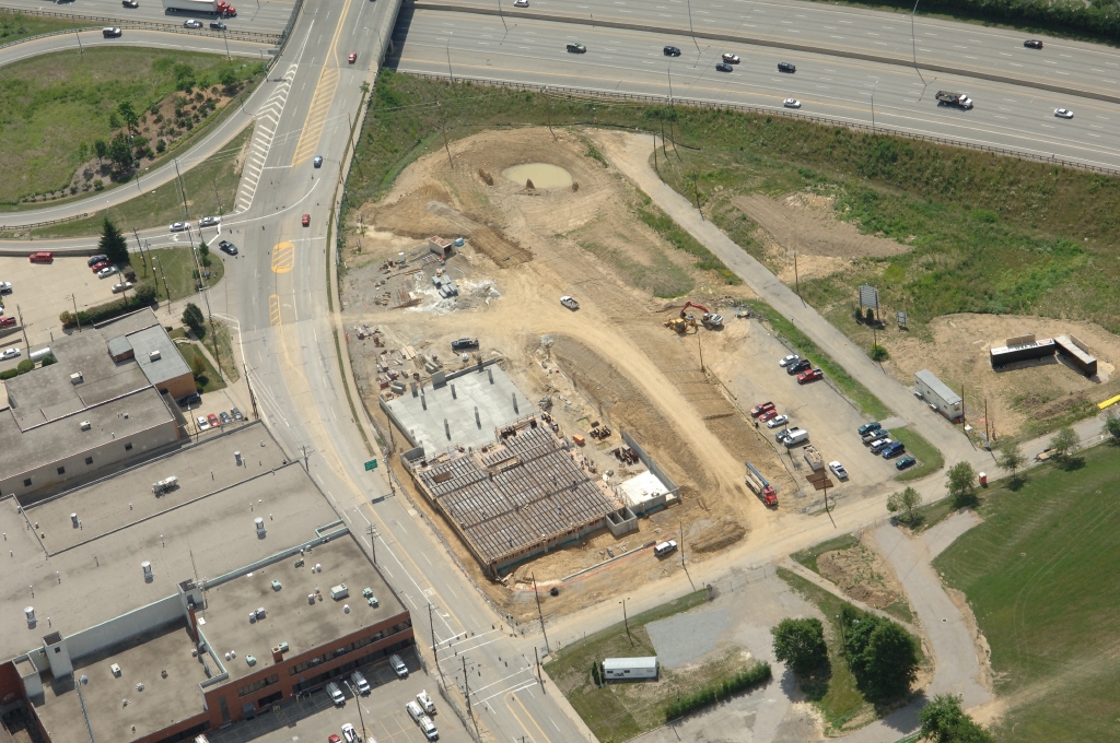 NeyerProperties's tweet photo. Throughout 2007 the first phase of Keystone Parke began taking shape. Keystone Parke I was completed in 2008, with Neyer Properties holding a ribbon cutting in June. #25YearsofNPI #NPIin2007 #commercialrealestate https://t.co/heK3KB4mQQ