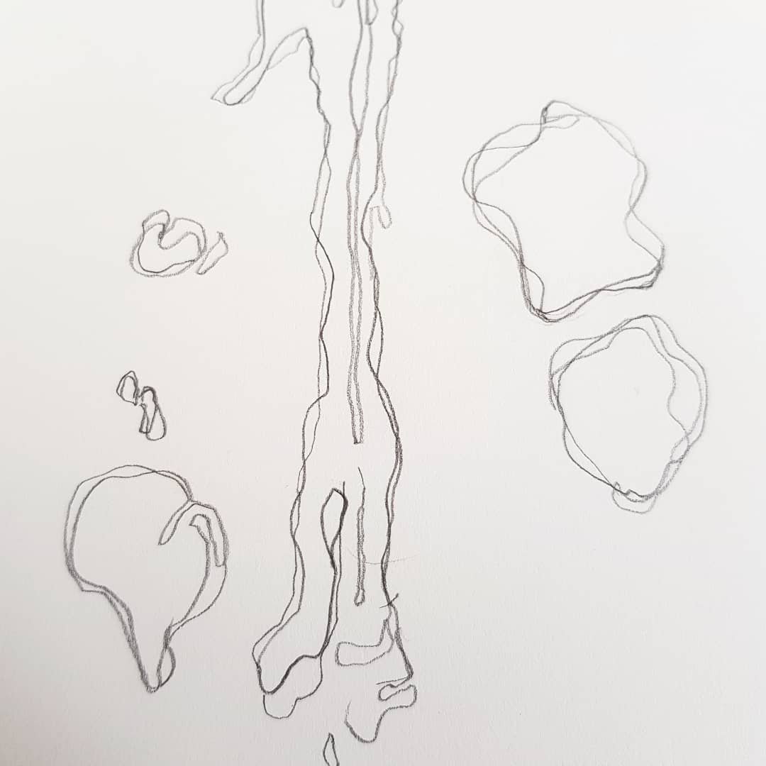 charcotstudio's tweet image. I am loving playing with line...loose line drawing of lesions on the left &amp;amp; right hemispheres of my brain 🧠

#charcotstudio #makingMSvisible #redesigning #MRIscans #myinterpretation #dailydrawing #linedrawing #graphite #pencil #MS #MultipleSclerosis #ThisisMS #spotthelesions