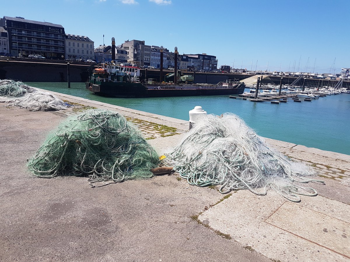 A la pêche aux filets !
La CCI Seine estuaire, gestionnaire des ports de pêche de Fécamp &amp; du Havre, rejoint le projet initié par @lehavreseinedev, pour la création d’une filière de recyclage des filets de pêche.
#DéveloppementDurable #Pêche #PortDeFecamp #PortDuHavre #Recyclage