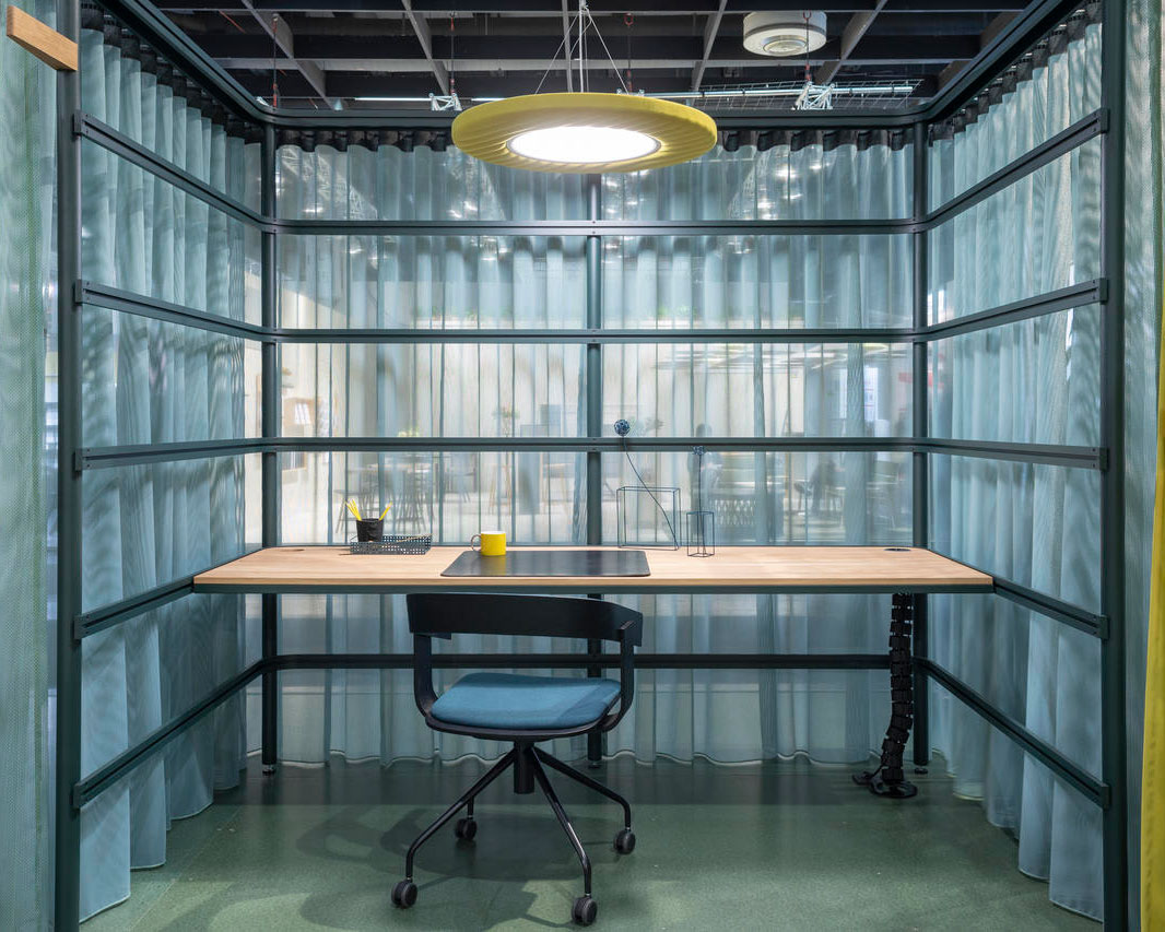 BuzziSpace's tweet image. The workplace is not dead, as many reports suggest. Although COVID-19 has affected the way we work, the open space office is defiant and continues to shift and adapt to the current climate. Let us help find a solution that’s right for you: buff.ly/2M4yuzK.