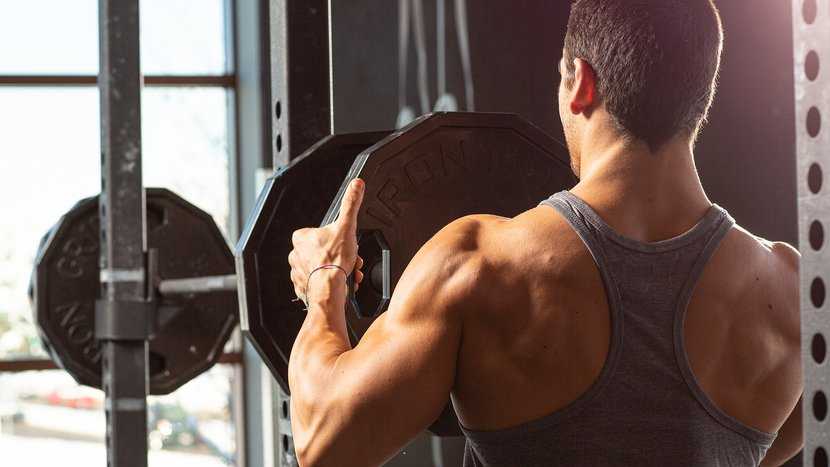Bodybuildingcom's tweet photo. Your four-week program begins with a simple 4x5 power plan and plenty of assistance work. Sideburns are optional💪

View here: https://t.co/UD0NSoD6au https://t.co/z32D9Pya40