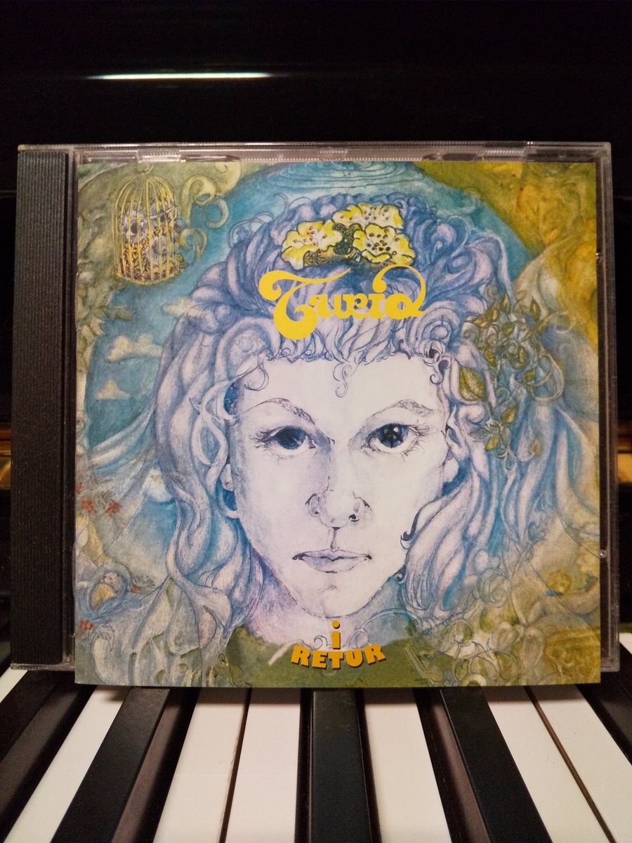 ogawamichio's tweet photo. 今夜はぼんやりとこれを聴きます。スウェーデンのアシッドフォークの歌姫とか、スウェーデンのブリジット・セント・ジョンとかいわれてるTuridです。1970年代の時代の空気感と浮遊感と不思議なメロディがいいです。
#turid #アシッドフォーク #シンガーソンガー #スウェーデン https://t.co/6LImiu7XeY