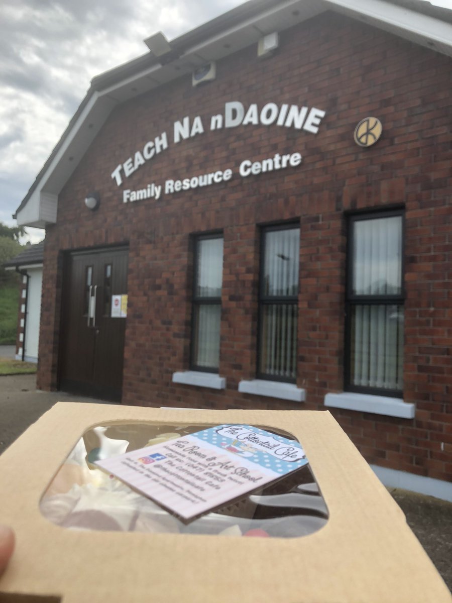 Box of treats just delivered to your local heroes at Teach na nDaoine 💕 keep up the fantastic work helping out in the community guys xx