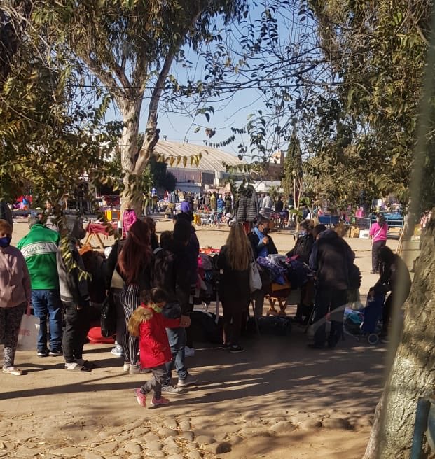 andyferreyra's tweet photo. CIUDAD DE CÓRDOBA
Estas fotos son del sábado pasado en la plaza central de barrio Villa El Libertador.
Hoy investigan un brote de contagios de coronavirus. https://t.co/HqyAG9lNxQ