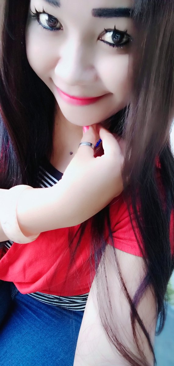 #UyeeLadysImmuuets
#UyeeLovers❤
#Uyeebarbieimmuuets
#TweeterWorld 
#tweeterterupdate
#LikeeIndonesiaOfficial