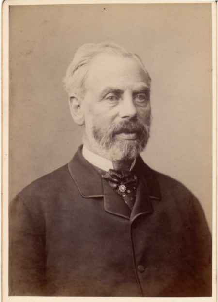 Louis Fries war ein Hamburger Kaufmann, der im 19. Jh ein großes Logishaus für Auswanderer betrieb und mögl.weise Anteilseigner der HAPAG war. #Hamburg #Eimsbüttel #jüdischesleben #stolpersteine @keydocuments <a href="/_Stolpersteine_/">Stolpersteine</a>  bit.ly/3hlnxIt