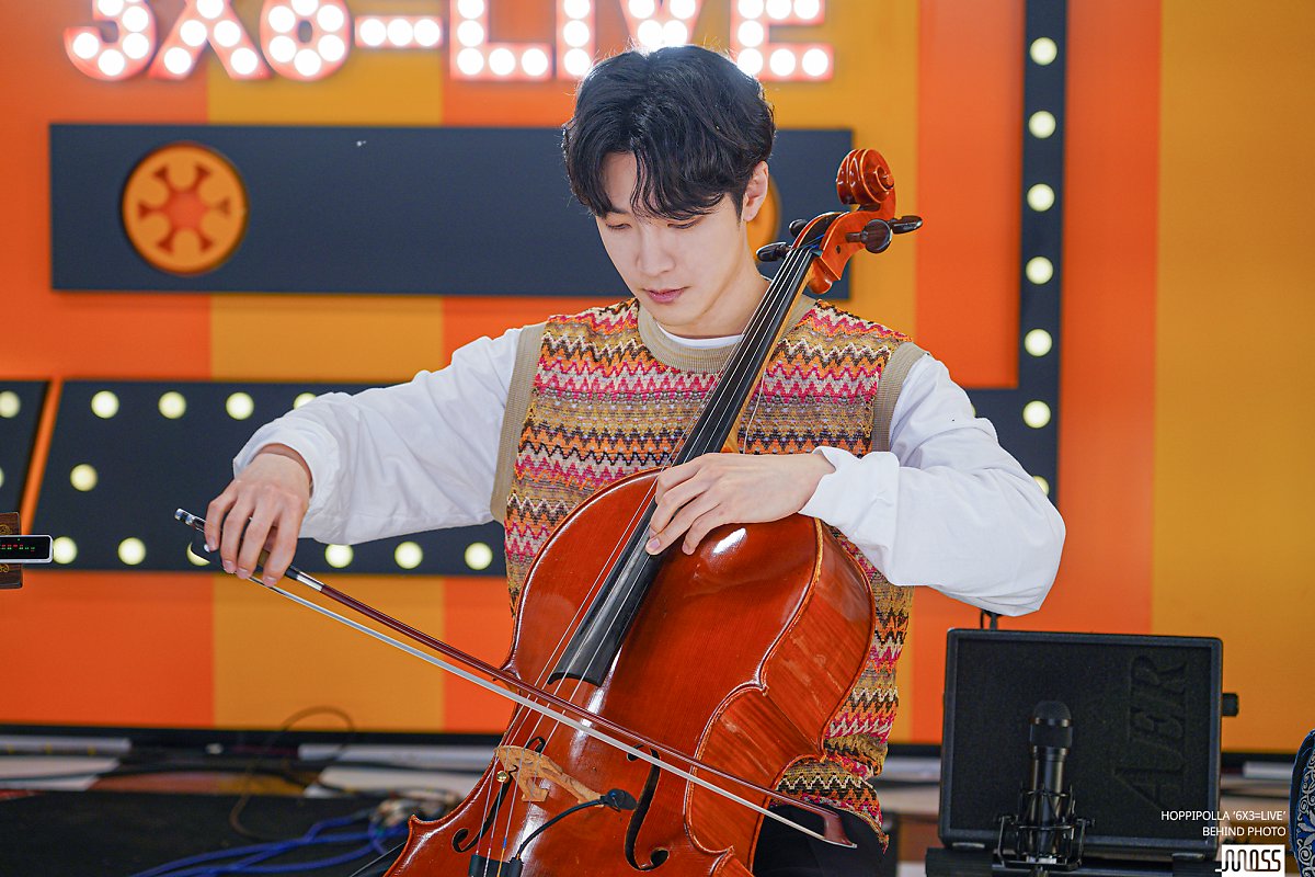 HoppipollaIT's tweet photo. 📸 Nuovo Naver post di Moss Music con foto behind the scenes di [3x6=LIVE] 💕

per altre foto (e video) 👇🏻

🔗https://t.co/meMY4u1Rjc

#Hoppipolla #I_ll #HongJinho #HaHyunsang #KimYoungso #3x6LIVE #SpringtoSpring https://t.co/9P3yIUp0Ym