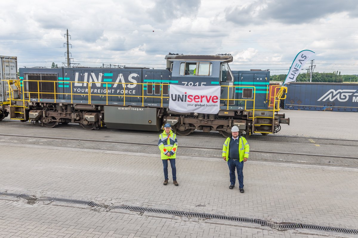 LineasForce's tweet photo. This week's #BlackBeautiesFriday is dedicated to the T77 arriving with the first China train in Liège last Sunday! We are a proud partner of this new regular China train, travelling once per week from Chengdu 🇨🇳 to the Container Terminal in Liège 🇧🇪 👏 https://t.co/KZZOmkLm7o