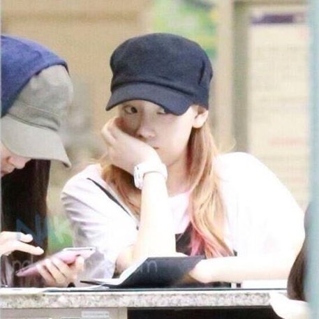 หน้าแบบ มองอะไรแฟนเลาอ่ะ เห็นนะ 5555555555