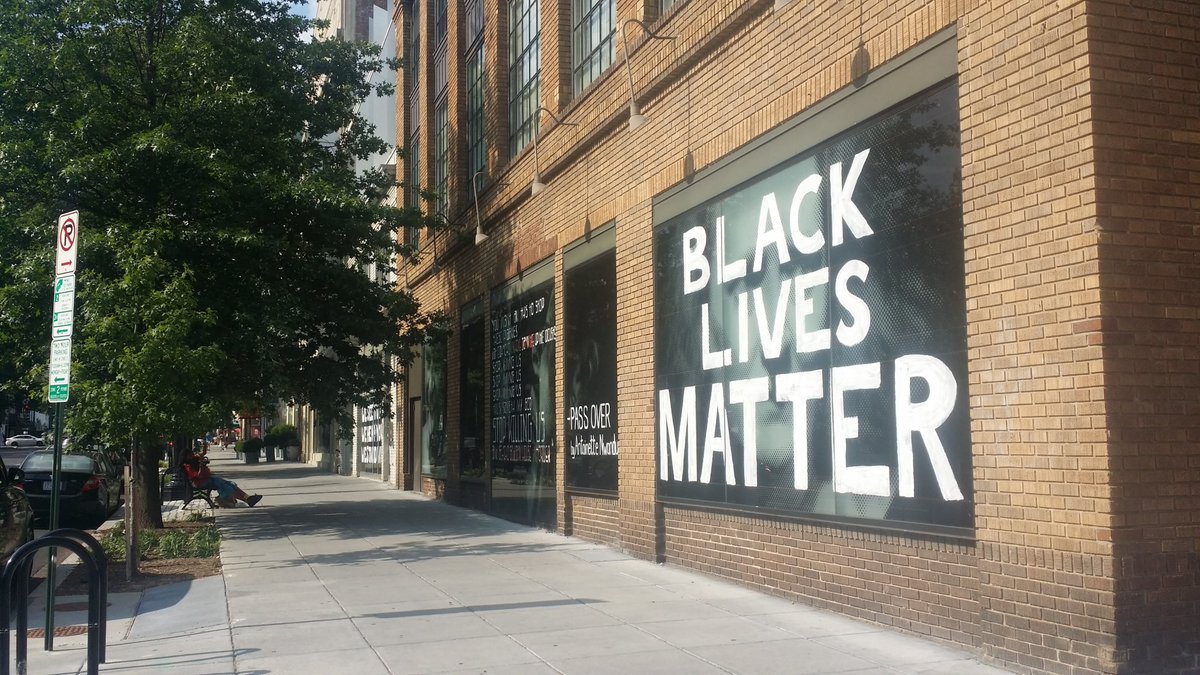 Studio_Theatre's tweet photo. Protesters: we’ll be open tomorrow (June 13) from 1-7pm. We’ve got restrooms, water and snacks (c/o #hookhall and @fordstheatre), charging stations (BYO charger), WiFi, and A/C. See you there! #openyourlobby https://t.co/OhXMtLl4iE