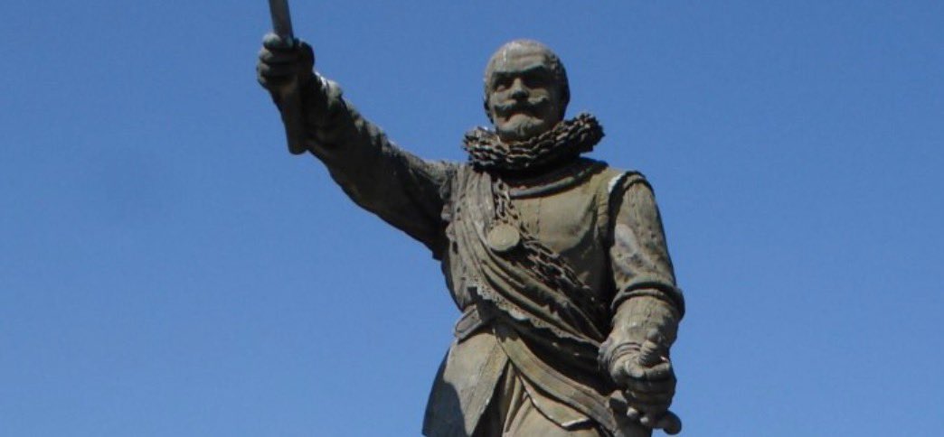 Dat je standbeelden omver trekt of eist dat satirische programma’s verdwijnen gaat mij te ver. 

Mijn verhaal 👉 facebook.com/12428232425039…