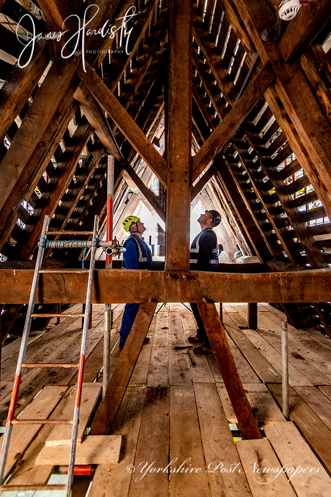YPinPictures's tweet photo. Nice image from @Bev_Minster @bevminster2 on the front of todays @yorkshirepost #restorting #timbers #leadroof on the Lesser South Transept #historial #restoration @messengerbcr @Scaffold_Assoc @SPAB1877 @EnglishHeritage @HeritageFundUK @MarisaCashill @IanDayPix @mikegauntdesign https://t.co/2Ubzg6do77
