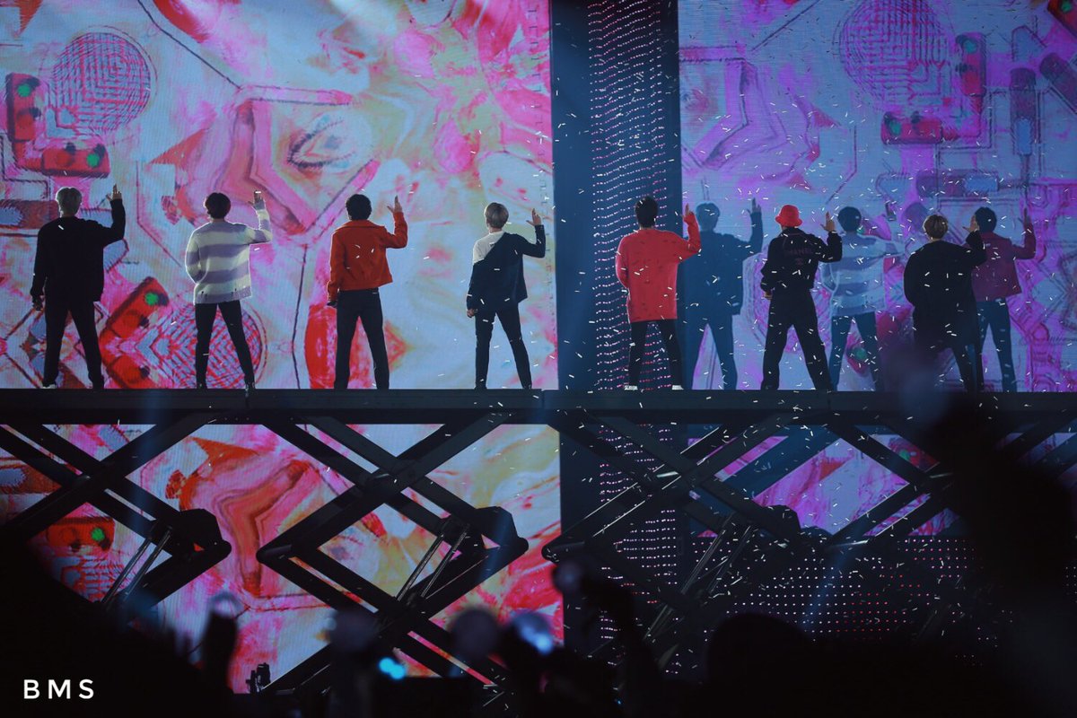 Anarmybts2's tweet photo. #BTSARMY
We are family!! 
#Happy7thAnniversaryBTS 
#JUNGKOOK 
#V
#JIMIN
#RM 
#SUGA 
#JIN
#JHOPE https://t.co/K9Qks4q7ZG