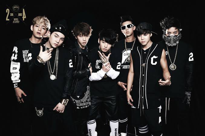 kalysblue's tweet photo. 7 years, 7 boys, 7 inspirations. This special year for us. Thank you for not giving up, thank you for all beautiful moments for the past 7 years. We are proud to be walking alongside. Happy 7th anniversary! You, we made it. @BTS_twt #7ToEternityWithBTS #BTS7thAnniversary #BTS https://t.co/QXnqrOhYti