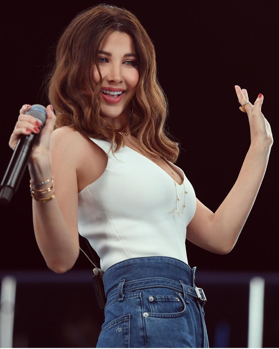Lilian86488481's tweet photo. @NancyAjram
Who else Can't stop listening to #nancyytlivestream? โค๏ธ๐
#NancyYT #NancyYTlive https://t.co/6Q2akMi0oi