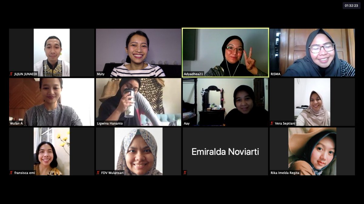 mrshananto's tweet image. Transforming @QM_Financial into a digital financial learning center means... Opening the doors for our team to learn more.

Weekly sharing session at the office. Thx @myuts for sharing about Waris today ❤️

#kerjadiQM #QMCrew #LearntoTrain #TraintoLearn