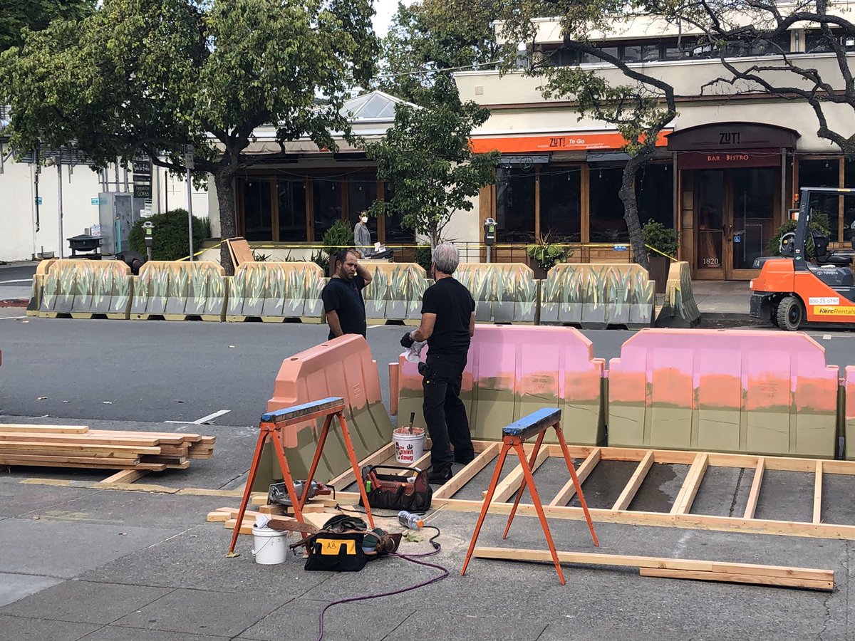JohnKingSFChron's tweet photo. The transitional landscape: two parklets sprout on Berkeley’s Fourth Street https://t.co/rnX1bnfDda