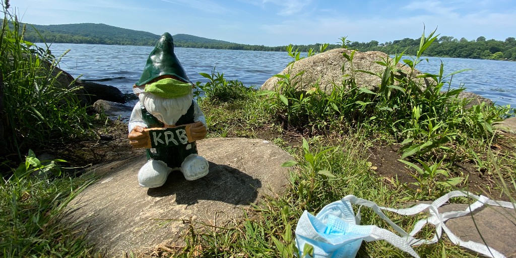 KiRBy has been spotted around Rockland Lake.  Don't leave behind litter for goodness sake!

#keeprocklandbeautiful #rocklandcounty #leavenotrace
