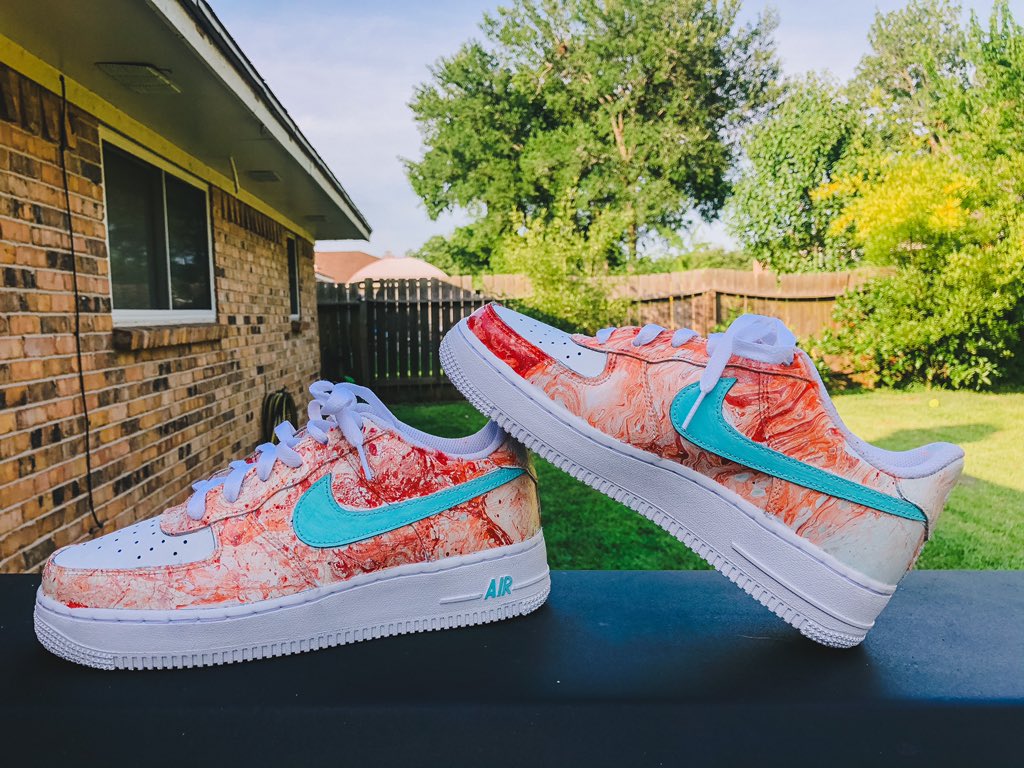 DaisyIfYouDoCo1's tweet photo. Thank y’all for 12k IG followers!! Time for a giveaway 🥳
• To win a custom pair of @alittletouchof2 shoes &amp; a custom DiYDCO wild rag 👇🏻
1) Retweet this
2) Tag 3 friends
3) Must be following all @alittletouchof2 &amp; @DaisyIfYouDoCo1 social media pages! https://t.co/nsHXR8A1zr