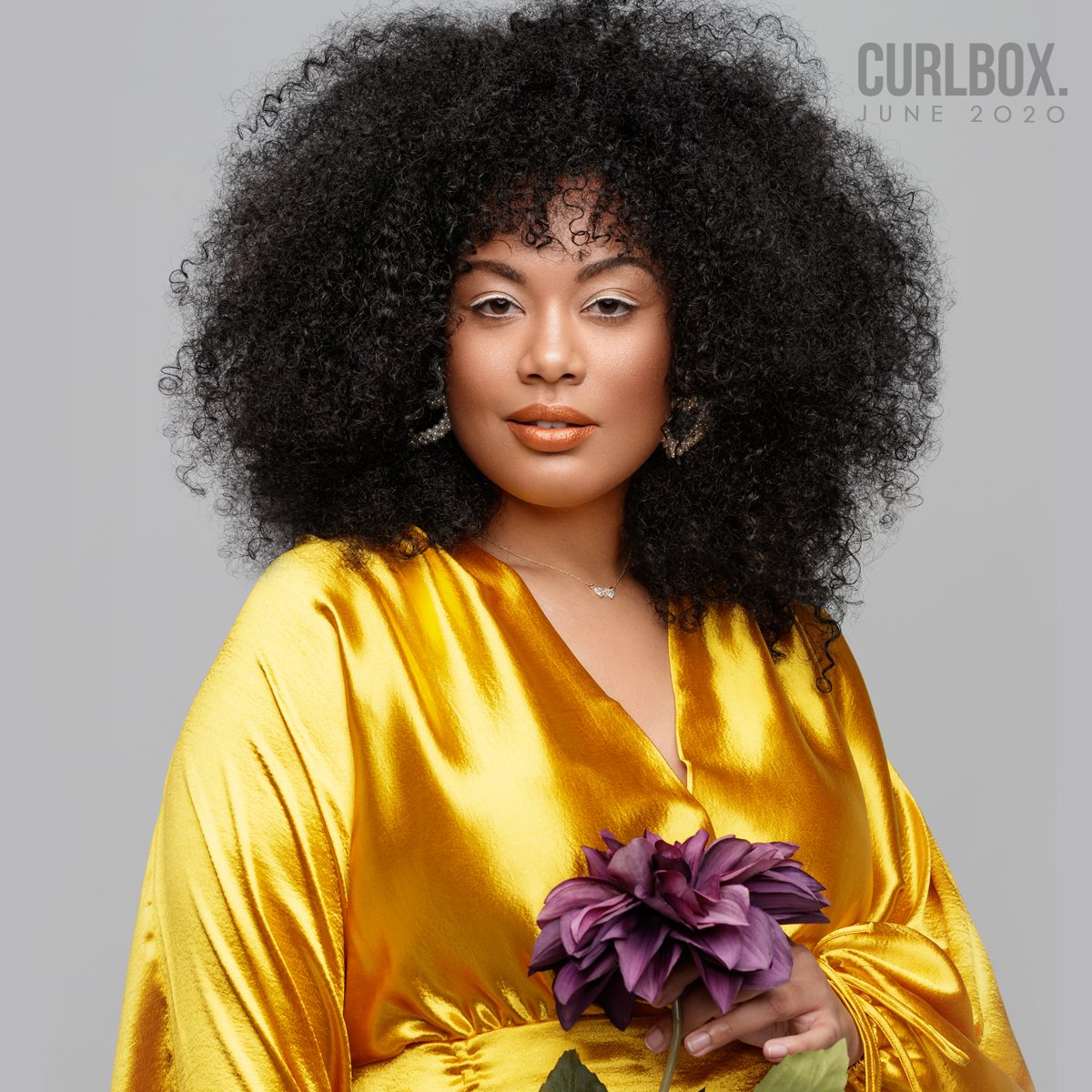 curlBOX's tweet photo. boxes are shippinggggg☺️...y'all ready? #juneCURLBOX https://t.co/BdocjGQnN8