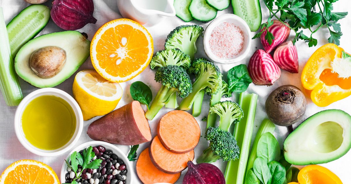 BDA_Dietitians's tweet photo. Are dietitians the food police? No! A dietitian will support you in finding the best way of eating specific for your health needs, which takes account of what foods you will enjoy. @DrDuaneRD busts a persistent myth in #ManagingDiabetes: https://t.co/3azj4zYWgW #WhatDietitiansDo https://t.co/kPExubNkTG