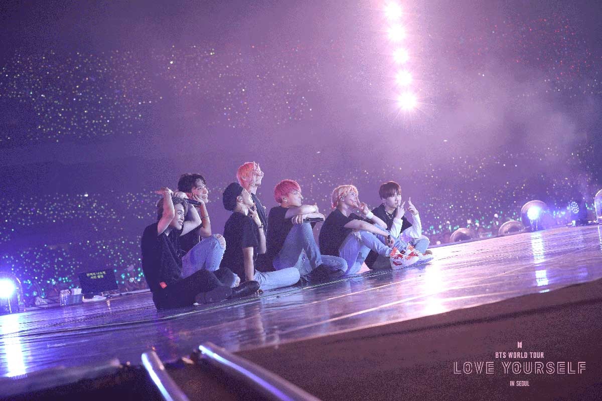 miydiary's tweet photo. Please always happy, healthy, we are always beside and love you @BTS_twt 
#7ToEternityWithBTS
#BTS #BTSARMY #BTS7thAnniversary #BTS7thBday #7yearwithbts #7yearswithbangtan #7yearswithOurHomeBTS
#일곱의_겨울과_봄_뒤에_7주년 https://t.co/BEOKonyG25