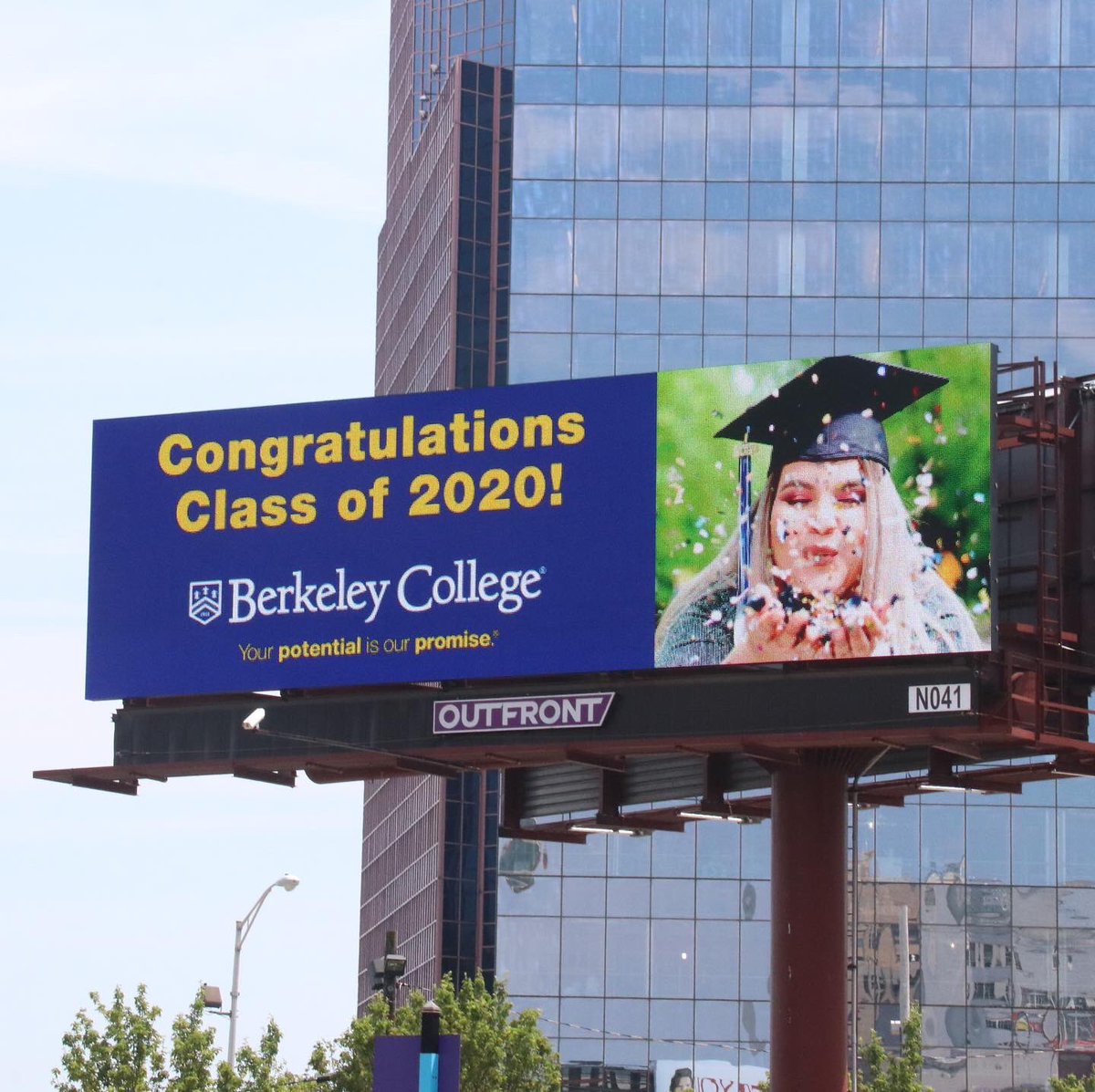BerkeleyCollege's tweet photo. Class of 2020, we are so proud of you and all that you have accomplished! ๐#BerkeleyGrad2020 @OUTFRONTMEDIAUS https://t.co/pAIQSFUd0I