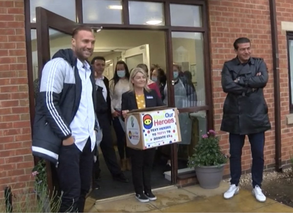 CrownCareUK's tweet photo. Thankyou to @Mask_Our_Heroes @CalumBest &amp; @tamerhassan for the very kind donation and delivery of PPE to The Royal Care home in #Doncaster @MyDoncaster 
#Thankyou #community #Kindness https://t.co/hI8cFvMMJZ