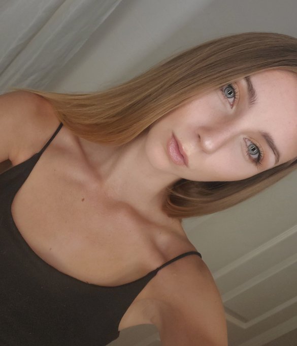 Random pictures I took 😋 https://t.co/0Zp37O2vAf