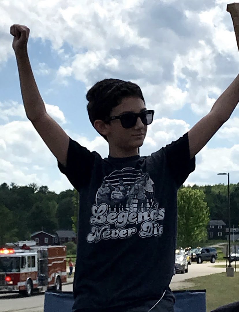 MrsBFortier's tweet photo. Wow! πWhat an amazing way to recognize our tremendous 5th graders! ππ»ππThank you to our 5th grade teachers, parents, staff and community for making this celebratory parade just AWESOME! π₯°πHere is a sampling of the photos taken on this special day! π#5thgradeparade https://t.co/TBpyTaDWJP