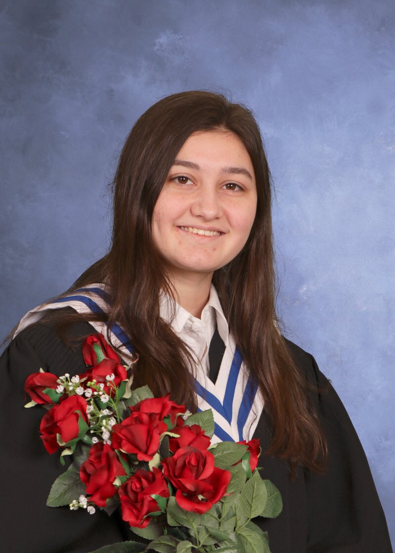 Nos félicitations à Shyanne qui poursuivra ses études à l’Université de Trent en « Water Sciences » .  Bravo Shyanne !