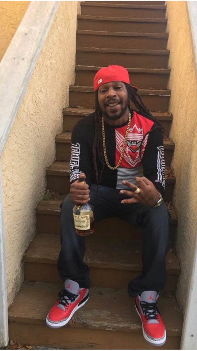 greefagwap's tweet photo. Reggie orange 🍊 
-
-
#rapper #henny #hennessy  #reggieorange #miamirappers #floridarapper #850to305 #foc #focent #florida https://t.co/xY5COpESyF