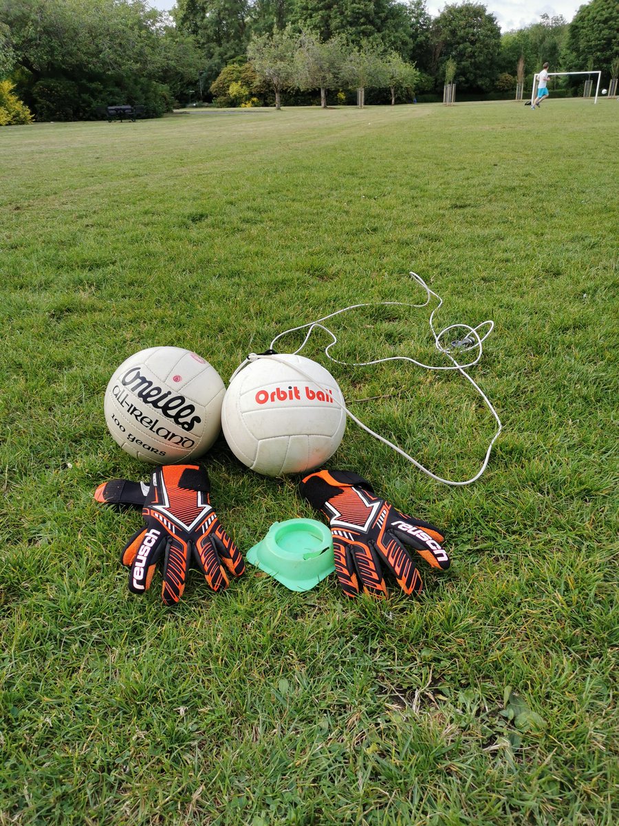 DaireDevine's tweet photo. Wont be long now #ExcitingTimes #GAA #GKU #Basics https://t.co/TDkGQs9WRT