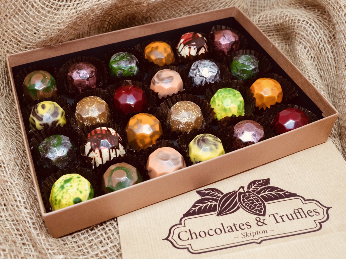 ChocolateCw's tweet photo. Our Summer Chocolates Collection   #handmadechocolates #visitskipton #madeinyorkshire #fathersdaygifts #shoplocal https://t.co/6RYVyiAQuw