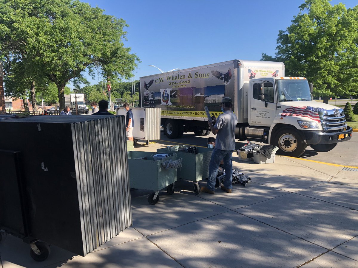 Agostinoni_Ron's tweet photo. Facilities, electrical and IT working today on preparation for @2020_shen commencement next week! #ShenHS #Shentogether https://t.co/QrMWB0PWVG
