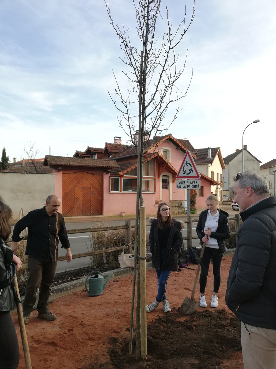 jdlrforchange's tweet photo. Petit retour en image sur notre année 🙂 https://t.co/nACUeJR6mh